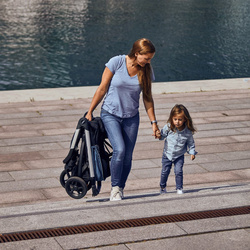 Wózek spacerowy Thule Spring - Aluminum/MajolicaBlue [OUTLET - KOŃCÓWKA SERII]