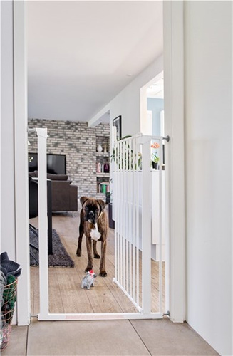 DogSpace - Bonnie – bardzo wysoka, rozporowa bramka dla psa, biała (73.5-79.6cm)